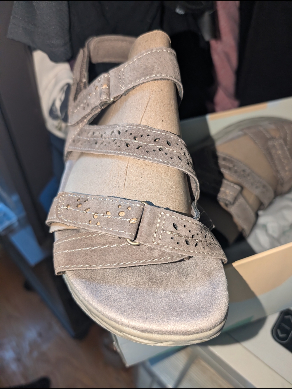 Earth Women's Taupe Suede Strappy Sandal
